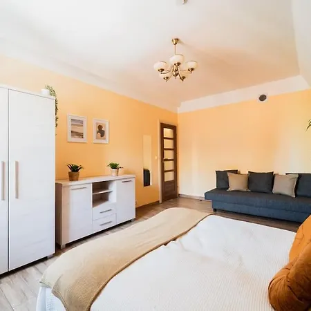 Market Square - Street Rynek 24 -2 *